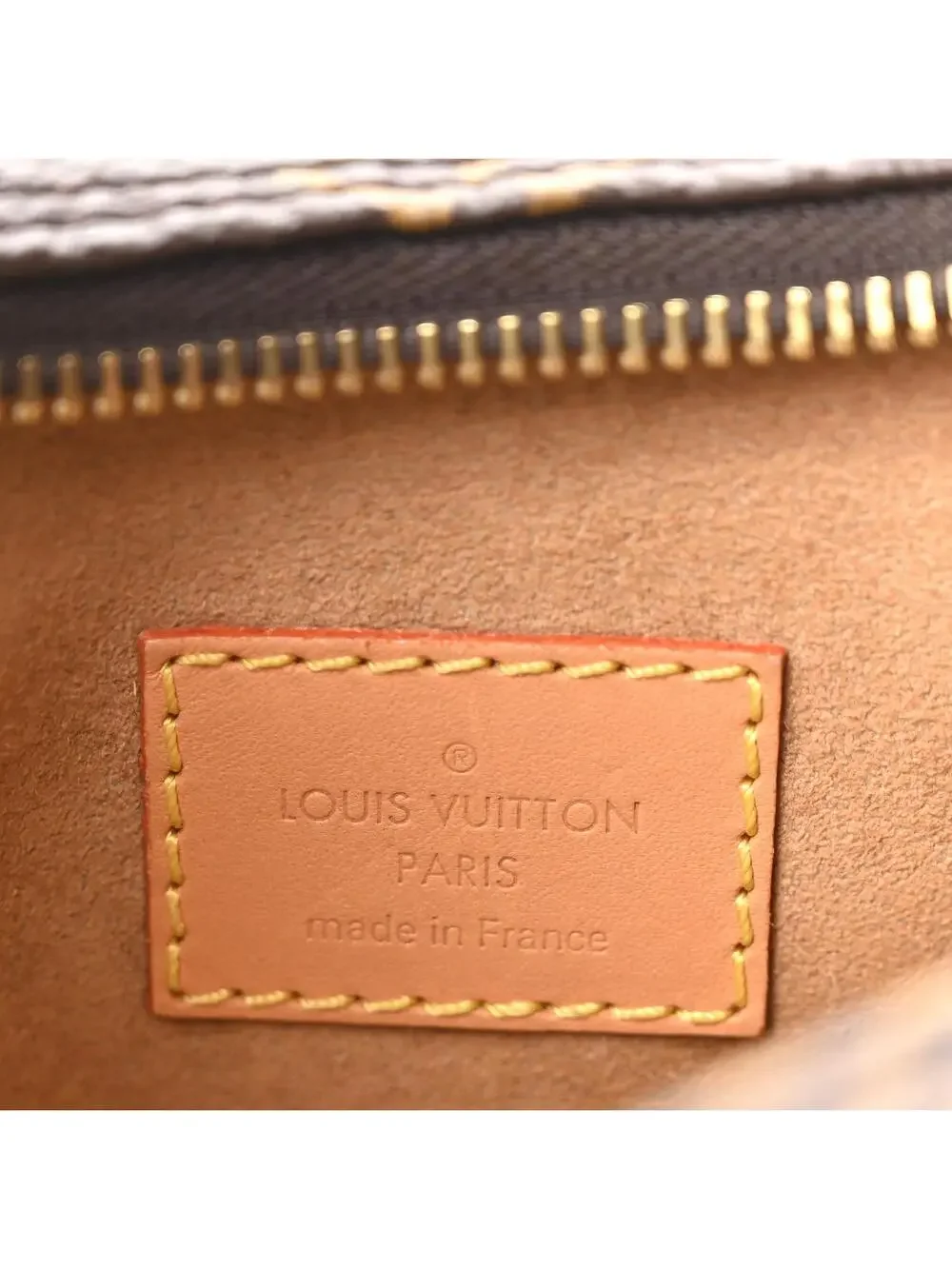 Louis Vuitton Loop #340452L19B